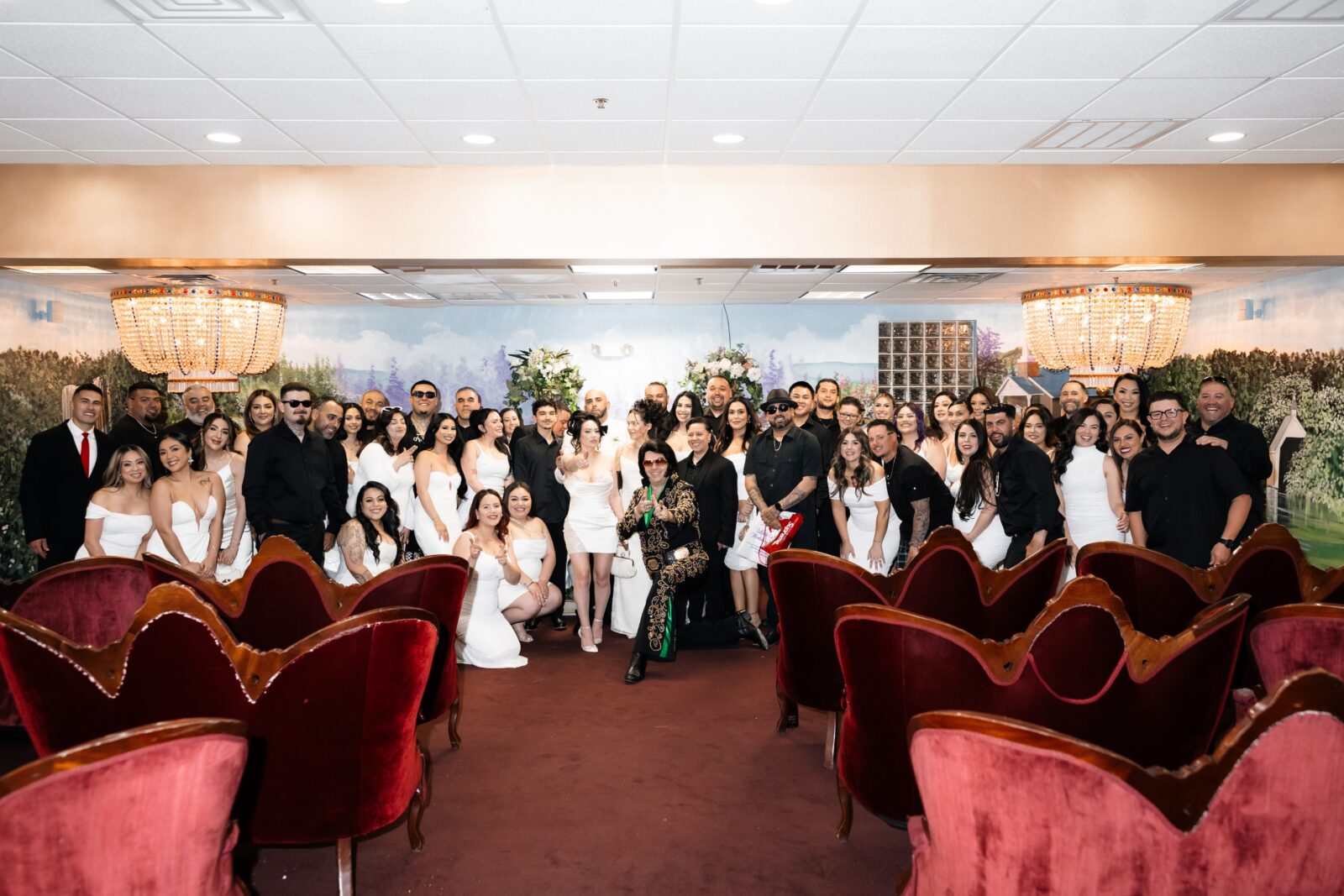 Full wedding party at a Chapel Amore elopement