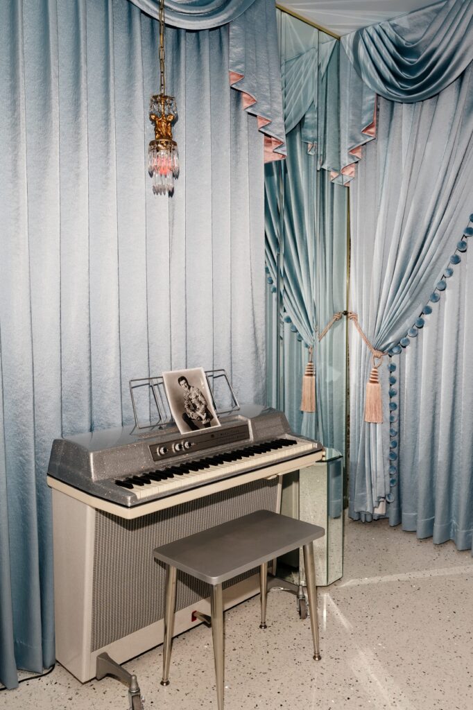 Electric piano at Sure Thing Too in Las Vegas