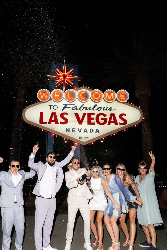 Couples photos at The Vegas sign