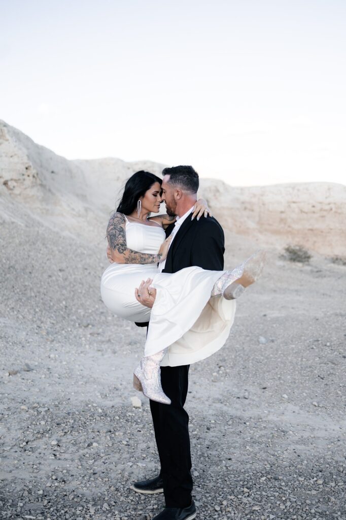 Couple posing for photos at The Fossil Beds