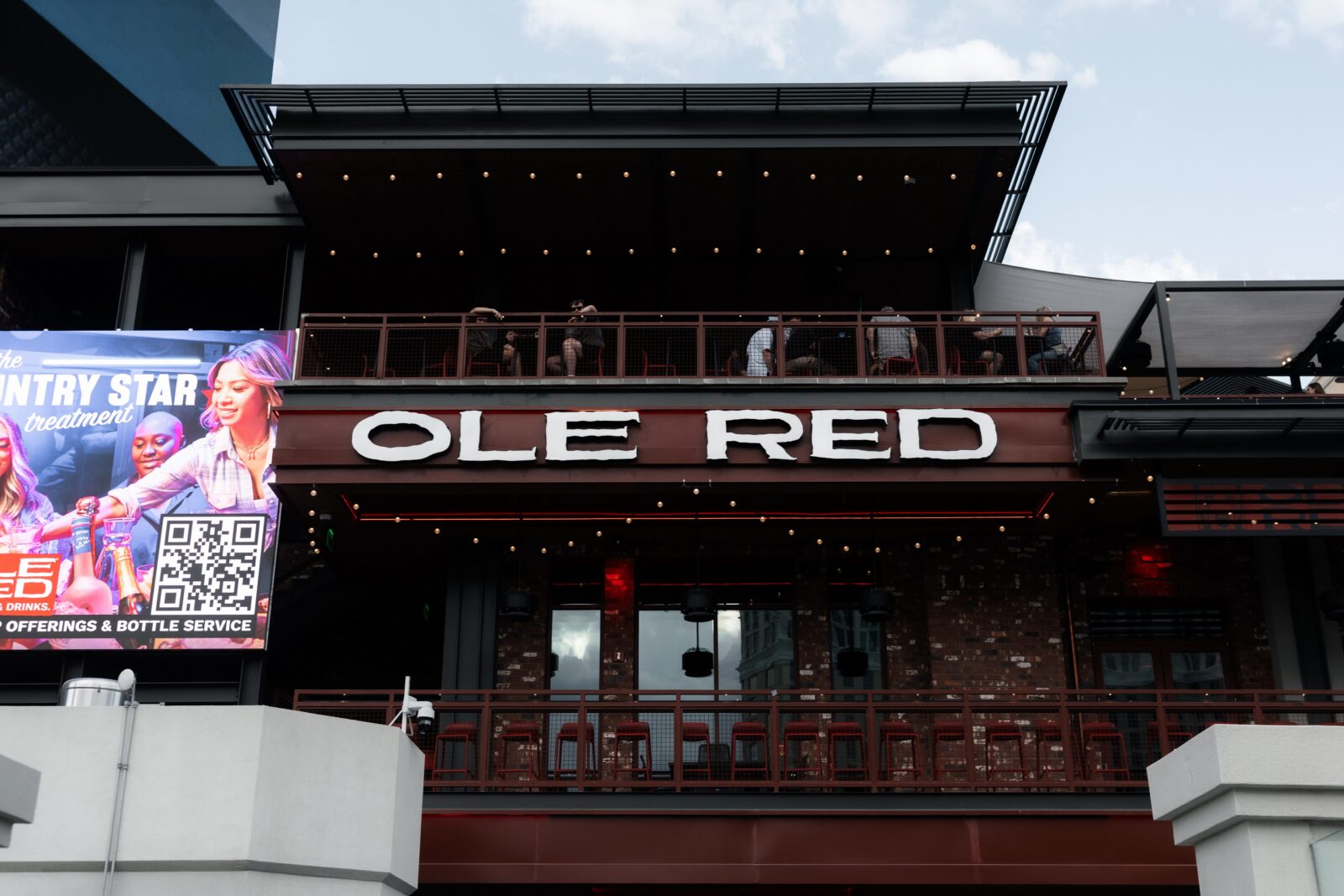 Exterior shot of Ole Red in Lasa Vegas - a Las Vegas elopement and micro wedding reception location.